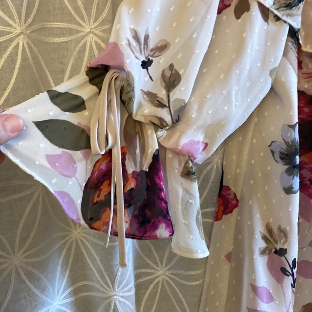 WHBM blouse - Picture 3 of 12
